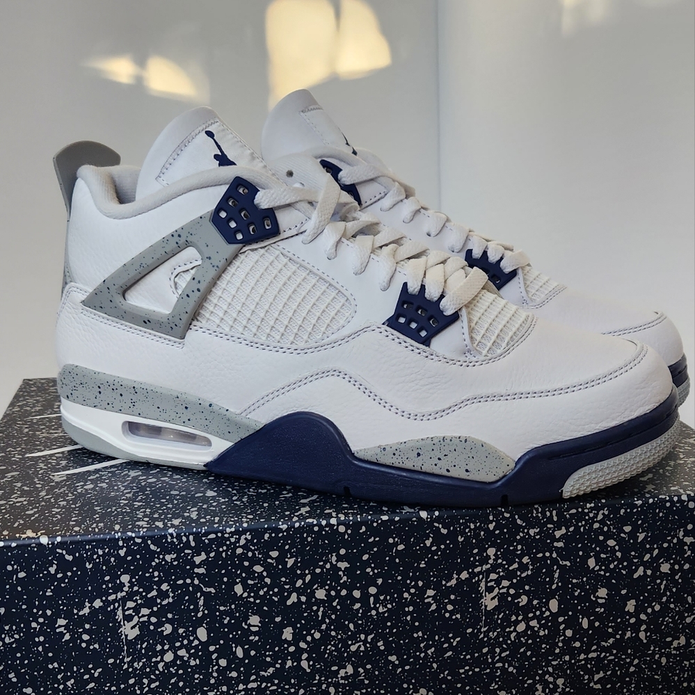 SOLD! NEW Jordan 4 Retro Midnight Navy